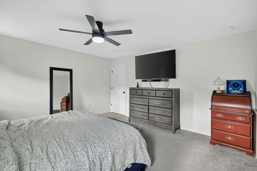 Furnished interior view inside a new home in , Port St. Lucie (Image 12).