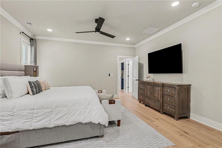 Furnished interior view inside a new home in , Smyrna (Image 21).