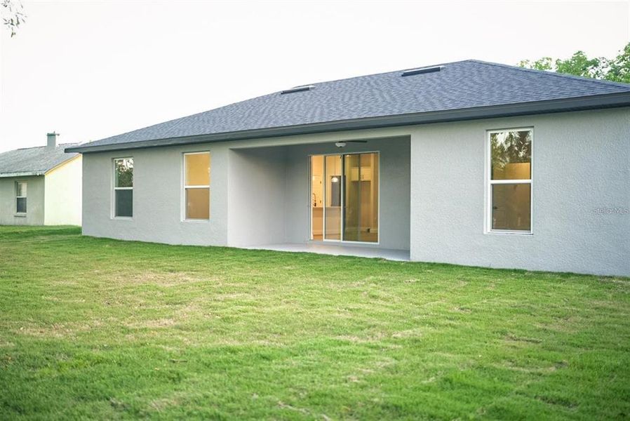 Exterior details and patio area of a home in , Palm Coast (Image 3).