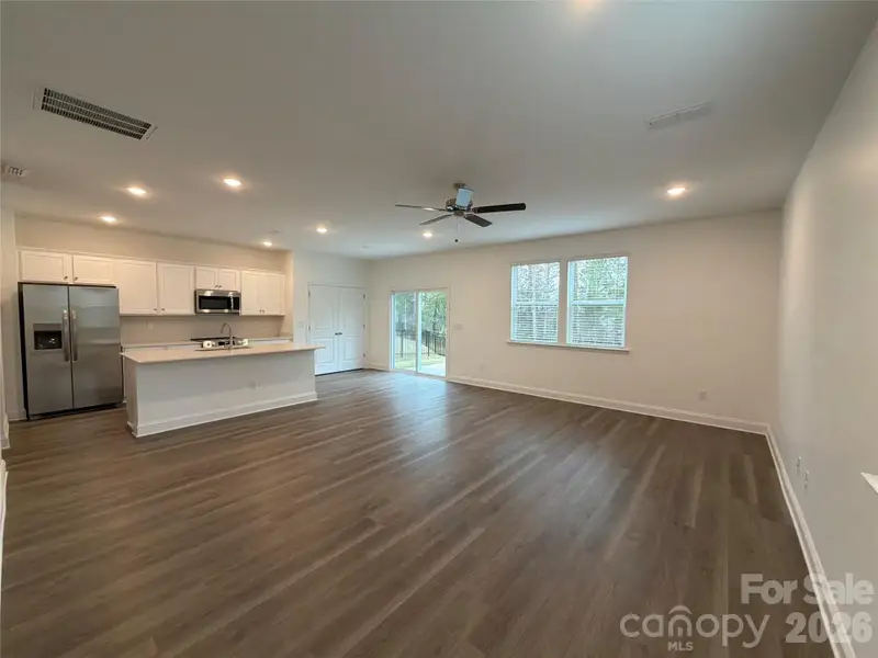 Spacious, unfurnished interior of a new home in , Denver (Image 7).