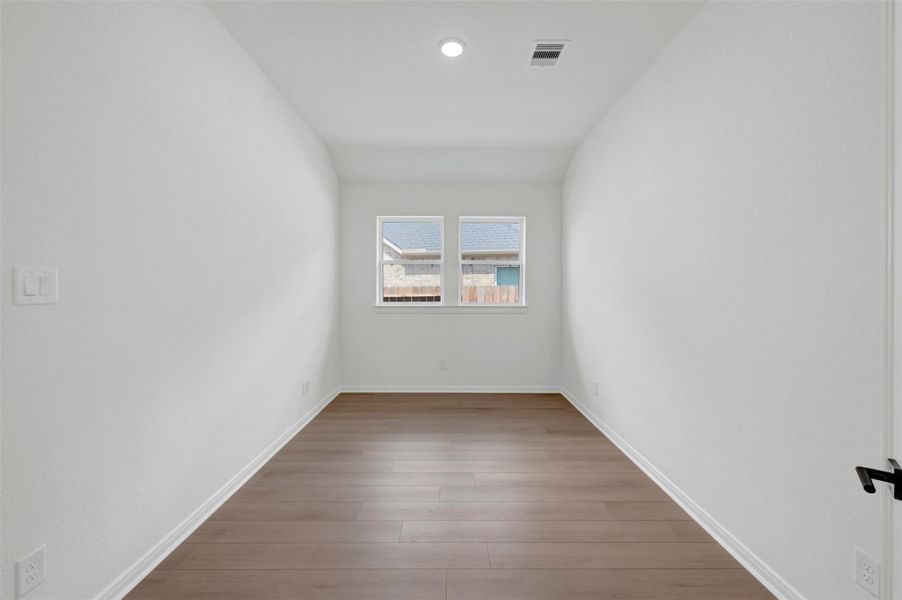 Spacious, unfurnished interior of a new home in Jubilee - Reserve Collection, Hockley (Image 30).