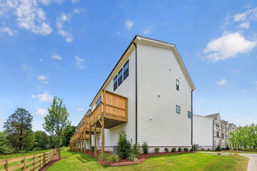 Exterior details and patio area of a home in Rosewood Farm, Lawrenceville (Image 3).