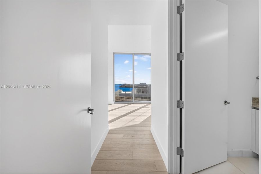 Spacious, unfurnished interior of a new home in , Miami (Image 52).
