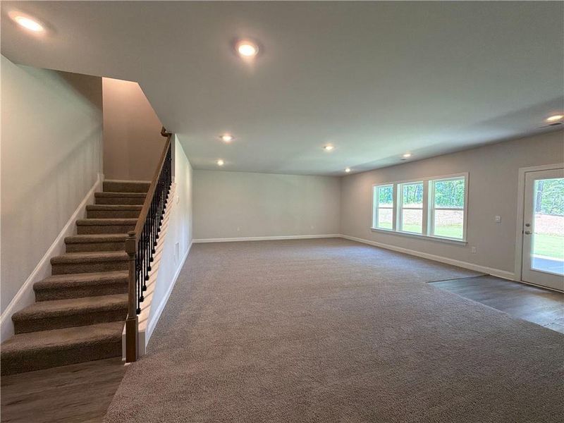 Spacious, unfurnished interior of a new home in Tuscany Hills, Douglasville (Image 29).