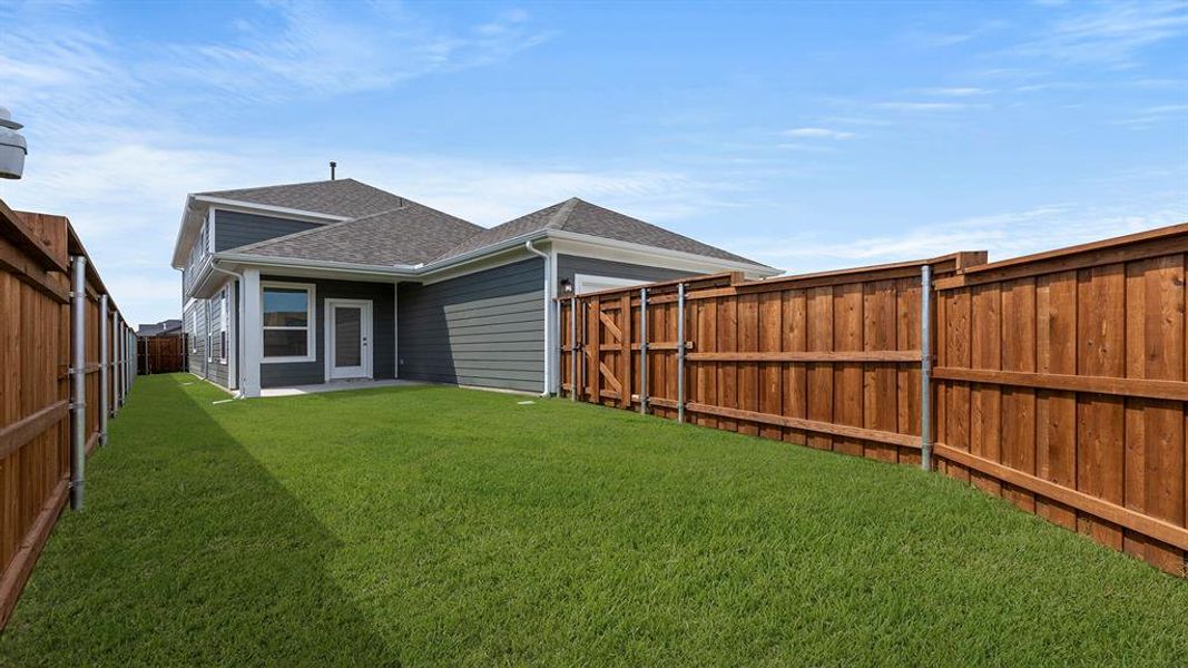 26. 3250 Summerland - Back (2) 26. 3250 Summerland - Back (2)