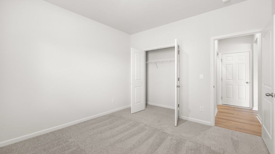 Spacious, unfurnished interior of a new home in South Wind, Union City (Image 22).