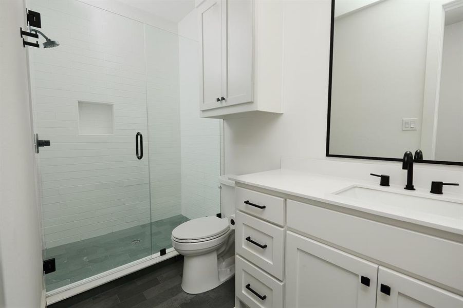 Furnished interior view inside a new home in , Dallas (Image 27).