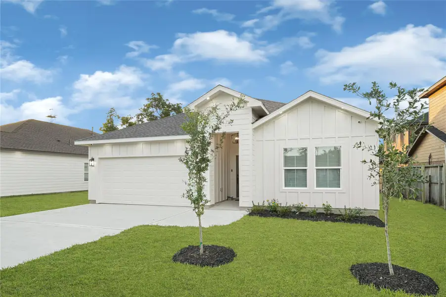 Front exterior of a new home in , Houston, TX, highlighting curb appeal (Image 1). Front exterior of a new home in , Houston, TX, highlighting curb appeal (Image 1).