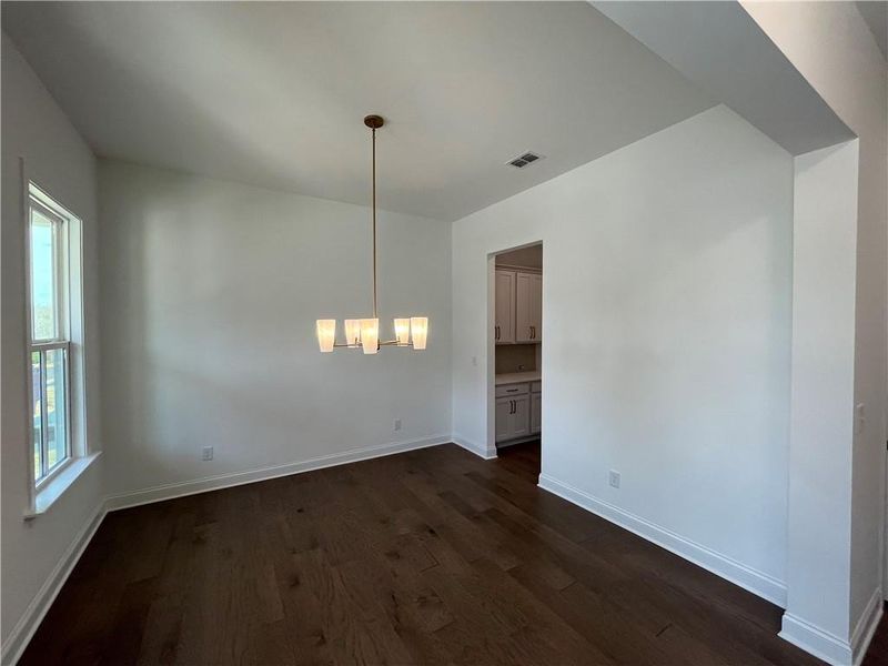 Spacious, unfurnished interior of a new home in East Harbor II at Chestatee, Dawsonville (Image 16).
