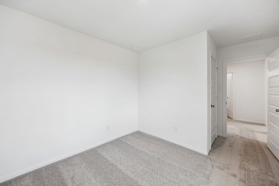 Spacious, unfurnished interior of a new home in Magnolia Springs, Montgomery (Image 19).