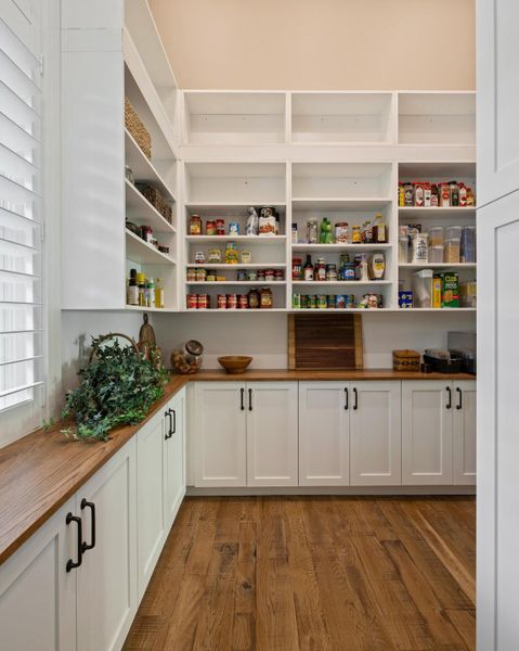 Furnished interior view inside a new home in , Bonneau (Image 63).