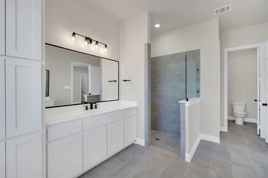 Tons of cabinet space