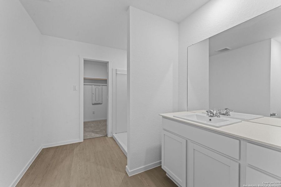 Furnished interior view inside a new home in Friendship Oaks, Fredericksburg (Image 4).