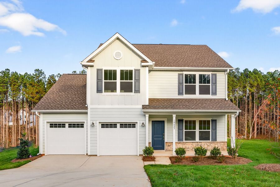 Front exterior of a new home in Edgewater - Lakeview Point, Lancaster, SC, highlighting curb appeal (Image 1). Front exterior of a new home in Edgewater - Lakeview Point, Lancaster, SC, highlighting curb appeal (Image 1).