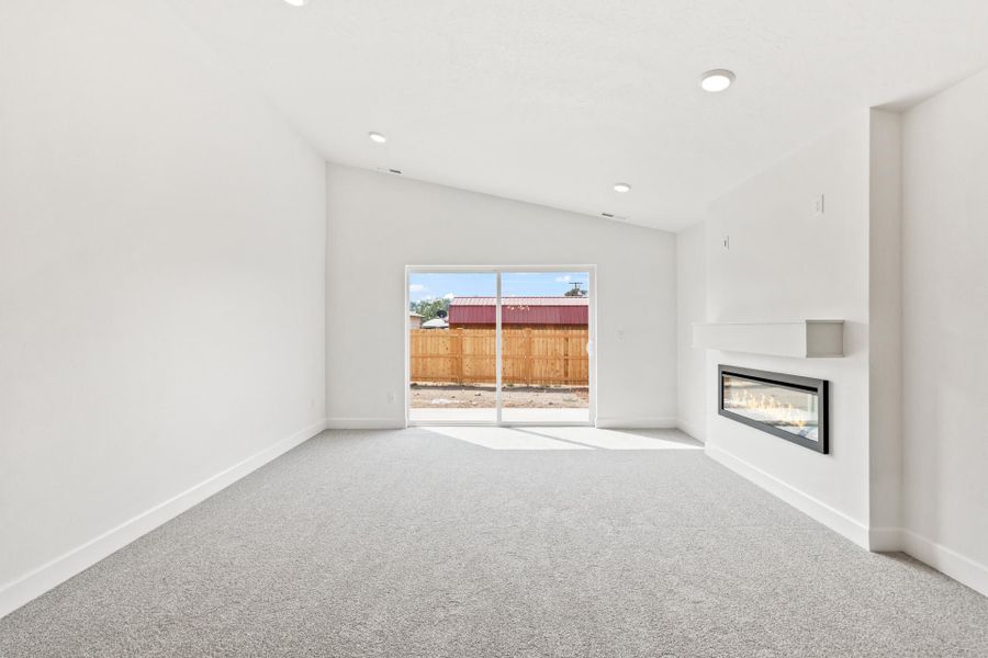 Spacious, unfurnished interior of a new home in Willowbrook, Madras (Image 23). Spacious, unfurnished interior of a new home in Willowbrook, Madras (Image 23).