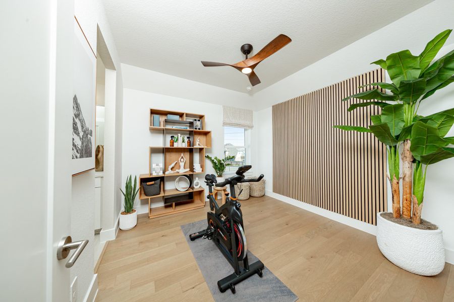 Representative furnished interior of a home built from the Northcliffe by Beazer Homes in Valencia, Manvel (Image 16).