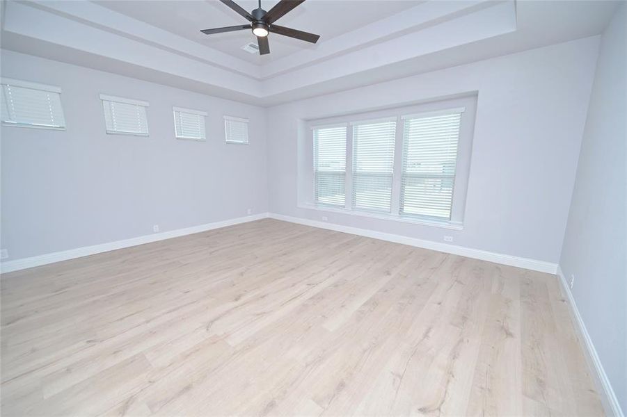 Spacious, unfurnished interior of a new home in Coyote Crossing, Godley (Image 34).