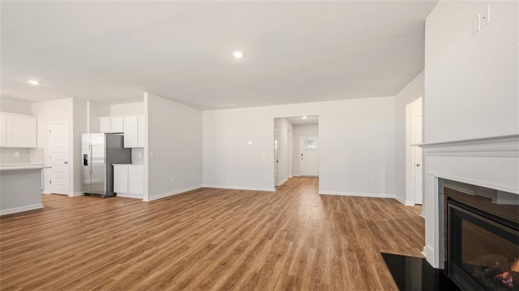 Spacious, unfurnished interior of a new home in Kingston Ranch at Lake Oconee, Buckhead (Image 23).