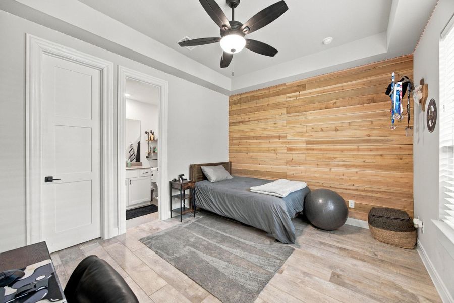 Furnished interior view inside a new home in , Tomball (Image 37).