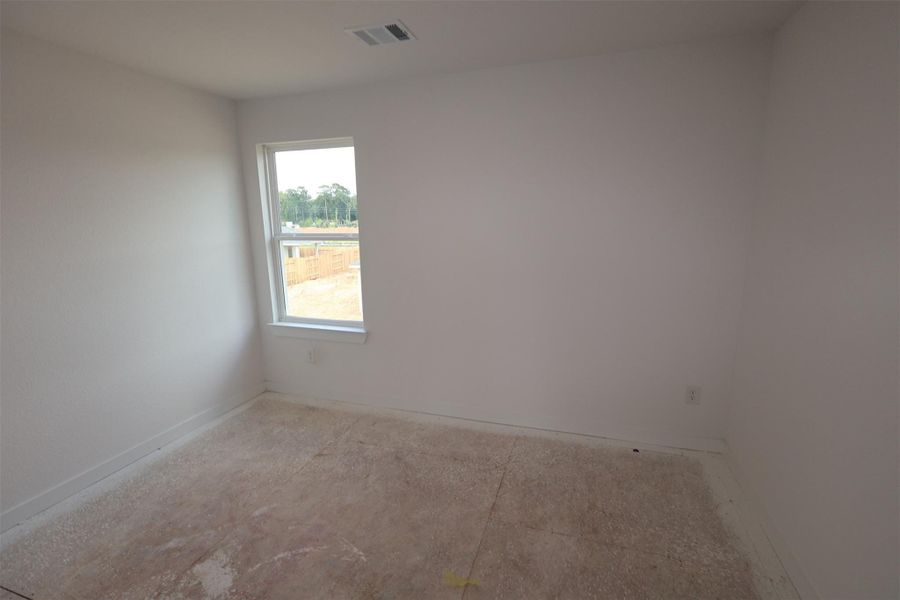 Spacious, unfurnished interior of a new home in Indian Springs, Crosby (Image 12).