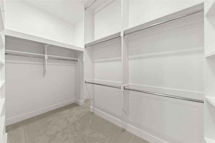 4013 Linear  Closet