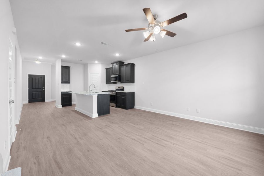 Spacious, unfurnished interior of a new home in Stonecreek, Sulphur Springs (Image 21). Spacious, unfurnished interior of a new home in Stonecreek, Sulphur Springs (Image 21).