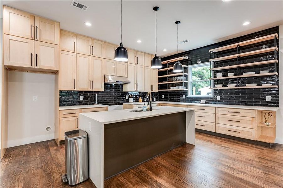 Furnished interior view inside a new home in , Atlanta (Image 8).