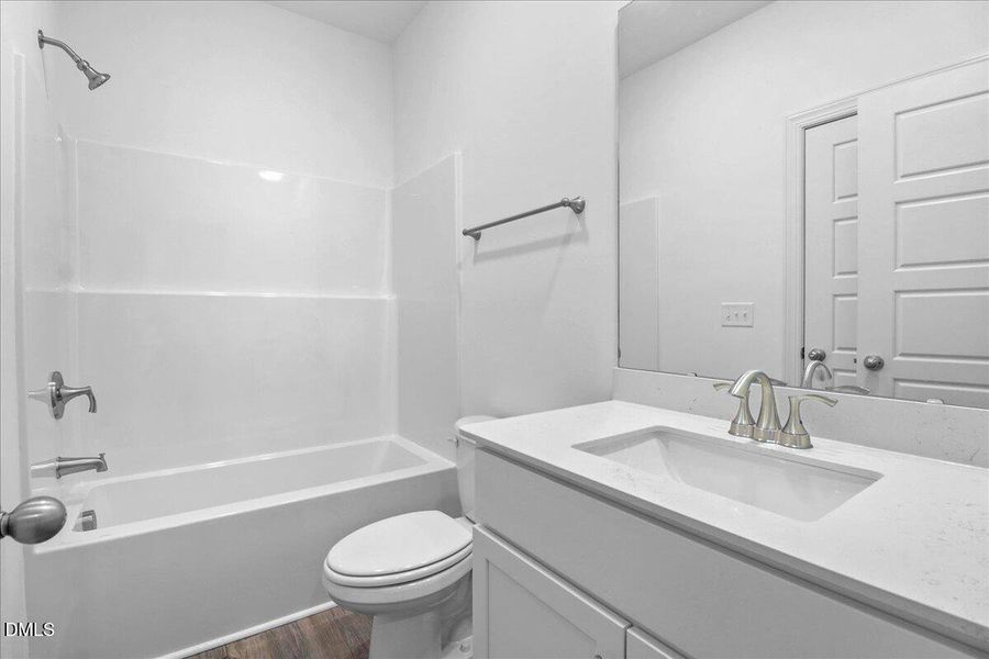 21-101 Hudson Vlg Dr-21