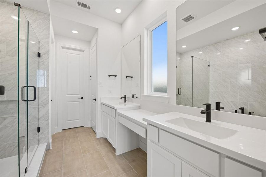 Furnished interior view inside a new home in Pecan Square: 50ft. lots, Northlake (Image 7). Furnished interior view inside a new home in Pecan Square: 50ft. lots, Northlake (Image 7).