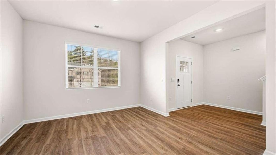 Spacious, unfurnished interior of a new home in Brooks Station, Dacula (Image 14).