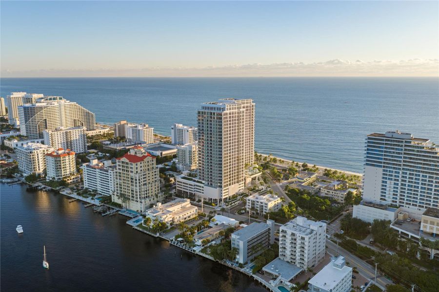 Condo located in Fort Lauderdale, FL showcasing its design and architecture (Image 28).