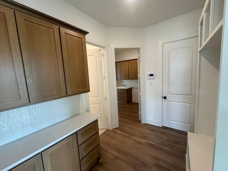 Furnished interior view inside a new home in Creekview Addition, Van Alstyne (Image 7).