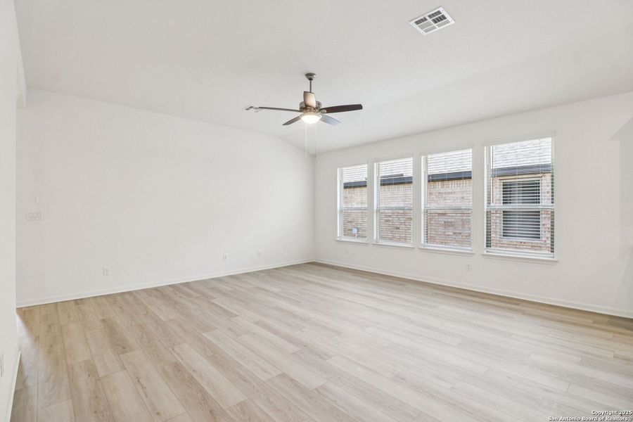 Spacious, unfurnished interior of a new home in Arcadia Ridge - Premier Series, San Antonio (Image 14). Spacious, unfurnished interior of a new home in Arcadia Ridge - Premier Series, San Antonio (Image 14).