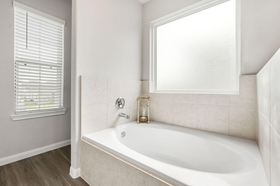 Furnished interior view inside a new home in Madison Bend, Conroe (Image 6). Furnished interior view inside a new home in Madison Bend, Conroe (Image 6).