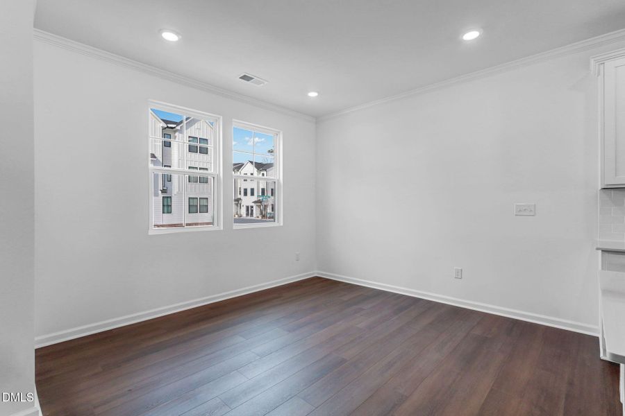 SUN_ElmGrove_Pic_Jackson_QMI_17_Great_4o