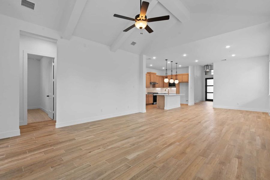 Spacious, unfurnished interior of a new home in Artavia, Conroe (Image 17).