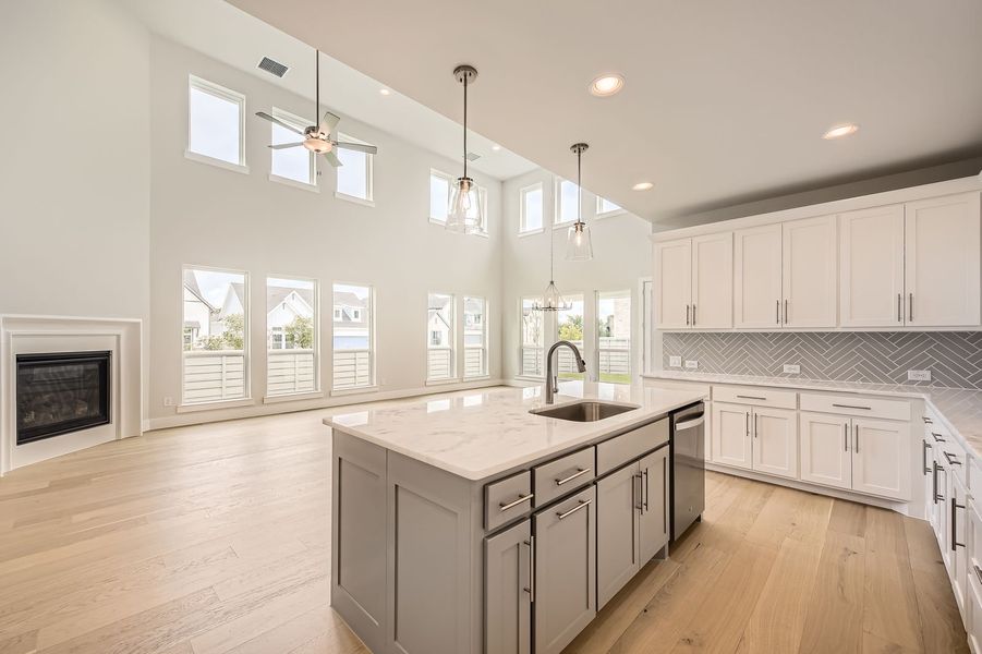 Plan 1568 Representative Photo - Living Room/Kitchen Plan 1568 Representative Photo - Living Room/Kitchen