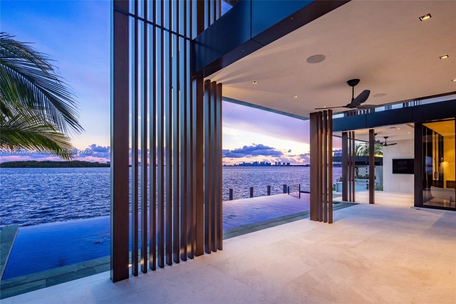 Condo located in North Miami, FL showcasing its design and architecture (Image 3).