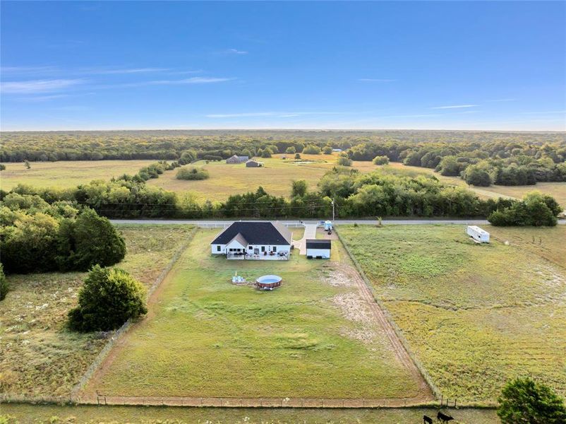 Image 33 of a home in . Image 33 of a home in .