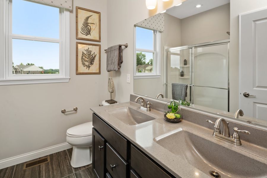 Representative furnished interior of a home built from the Everett by Fischer Homes in Woodberry, Canton (Image 24).