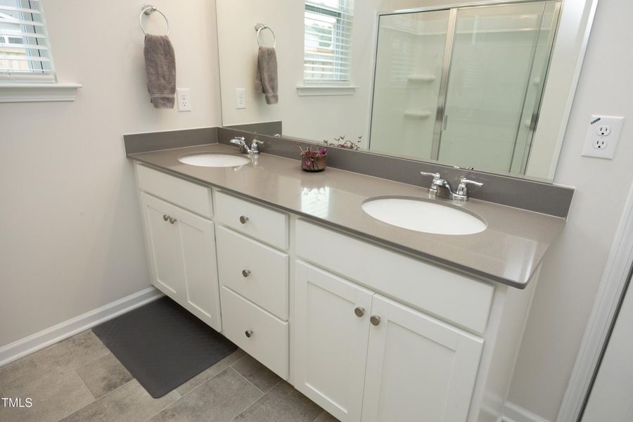 23BathCabinets 23BathCabinets