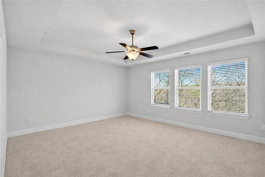 Spacious, unfurnished interior of a new home in Waters Edge, Mansfield (Image 14).