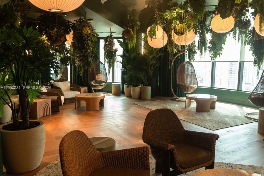 Community amenities in , Miami (Image 42).