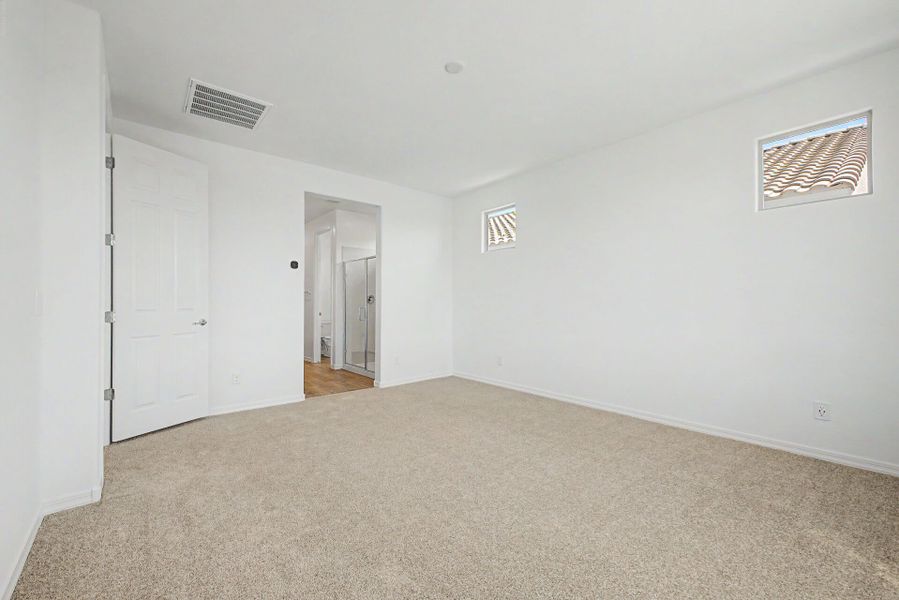 Spacious, unfurnished interior of a new home in Tierra Vistoso, Surprise (Image 9).