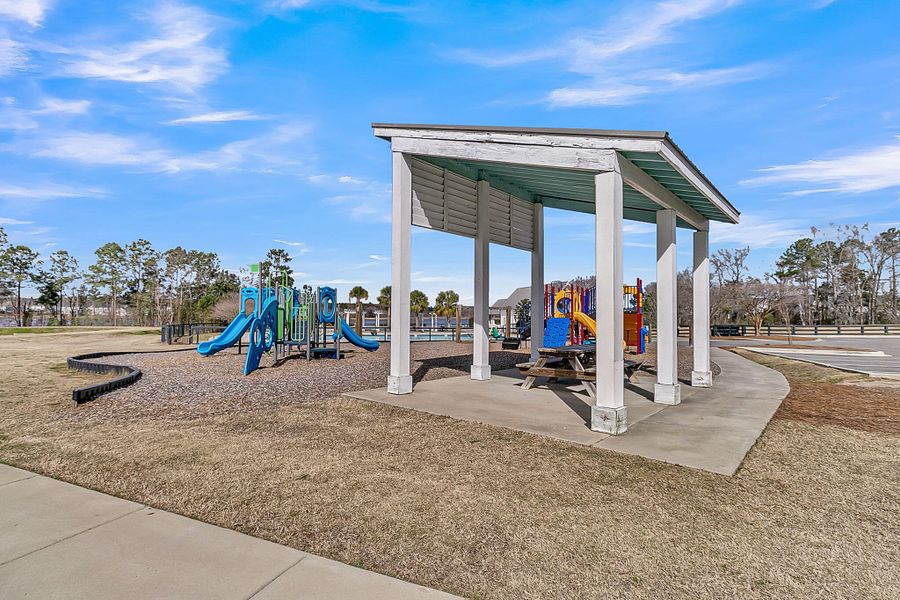 Community amenities in High Point at Foxbank, Moncks Corner (Image 47).