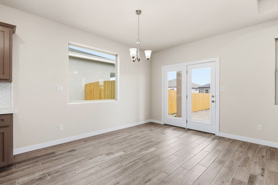 Spacious, unfurnished interior of a new home in Paloma Ranch, Harlingen (Image 8).