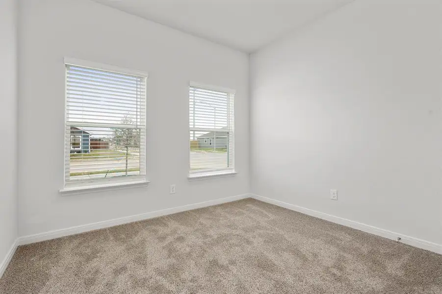 Spacious, unfurnished interior of a new home in Logan Square, Fort Worth (Image 10). Spacious, unfurnished interior of a new home in Logan Square, Fort Worth (Image 10).