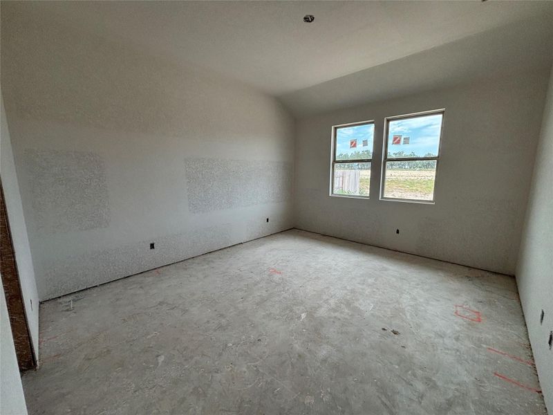 Spacious, unfurnished interior of a new home in Berry Creek Highlands, Georgetown (Image 15).