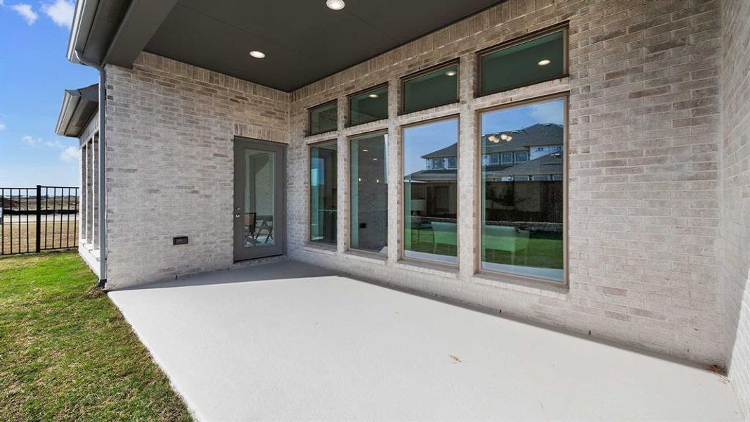 Exterior details and patio area of a home in North Sky, Celina (Image 3).
