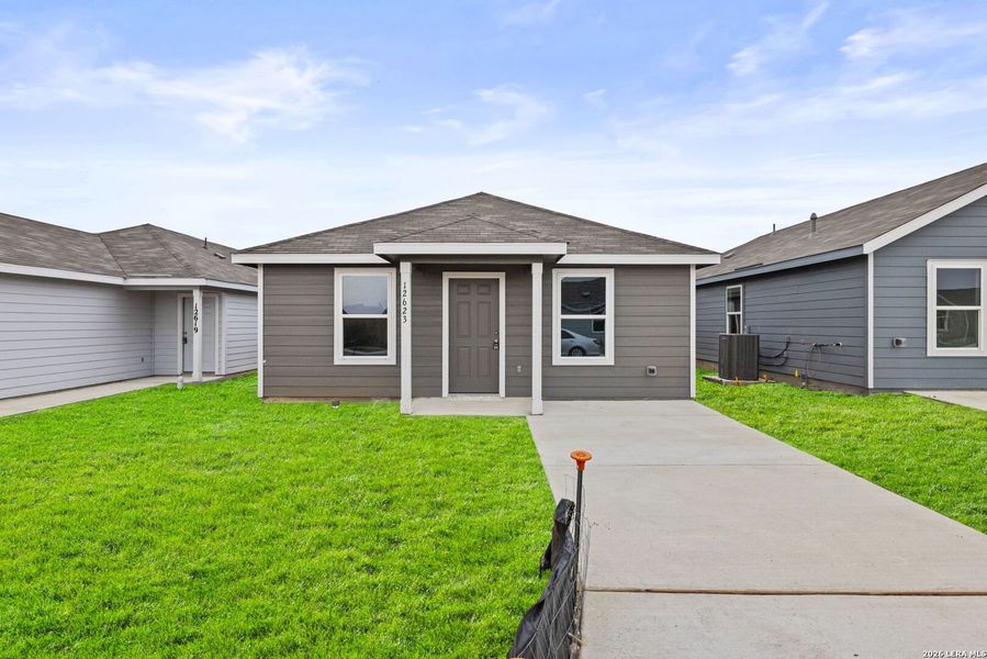 Image 21 of a home in Spring Grove.